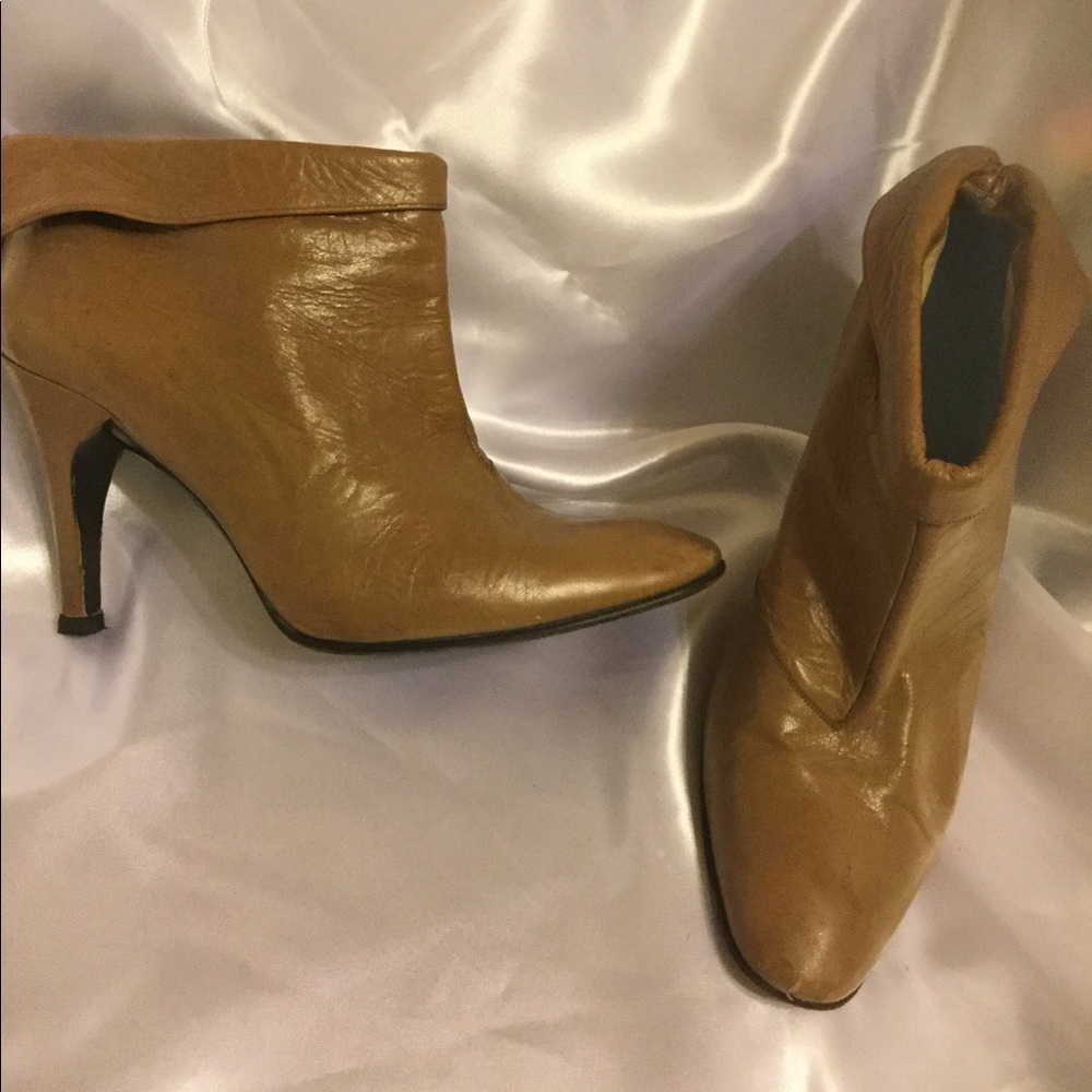 Charles Jourdan Bootie